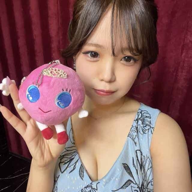 倶楽部 瑠璃（ルリ）