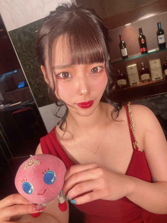 中洲・CLUB LEWiS（ルイス）｜成海かのんさんのショコラ選手権｜写真